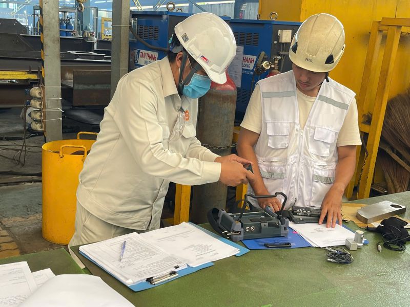 GIÁM ĐỊNH CHỨNG KIẾN UT, MT, PT. XEM XÉT PHIM, HỒ SƠ RT